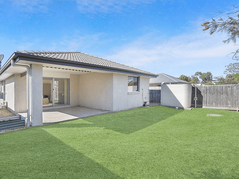 46 Hallvard Crescent, AUGUSTINE HEIGHTS, QLD 4300