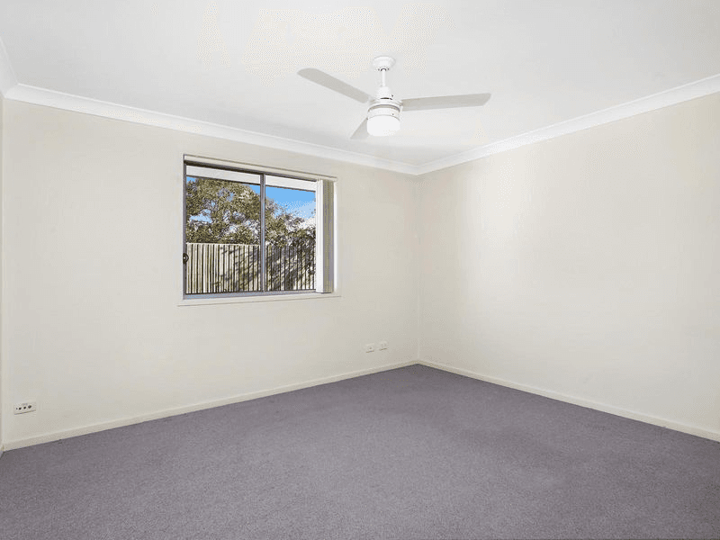 46 Hallvard Crescent, AUGUSTINE HEIGHTS, QLD 4300