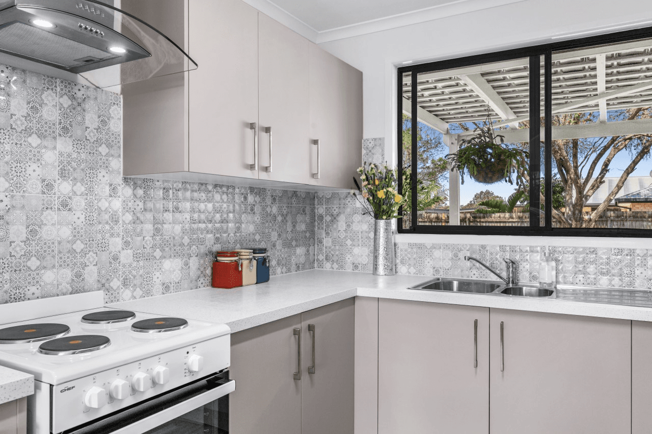 7 Bottle Brush Court, KALLANGUR, QLD 4503