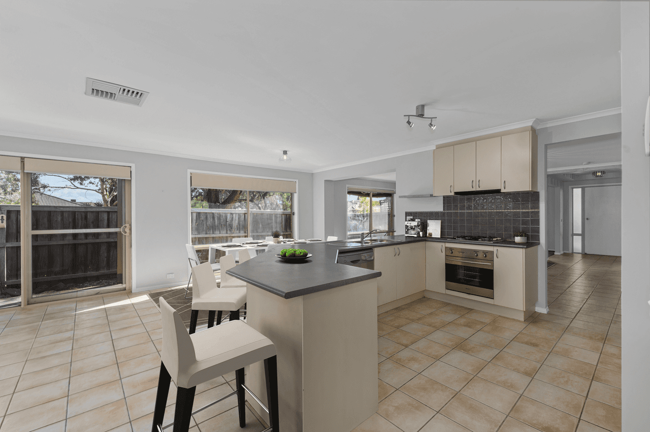 14 Featherpark Terrace, SOUTH MORANG, VIC 3752