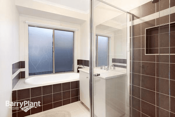 5 The Panorama, KEYSBOROUGH, VIC 3173