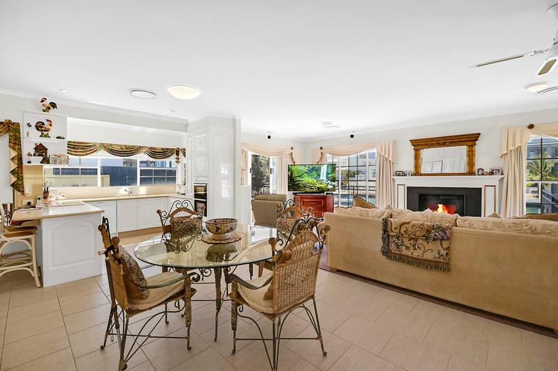 75 Admiralty Drive, Paradise Waters, QLD 4217