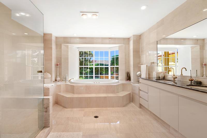 75 Admiralty Drive, Paradise Waters, QLD 4217