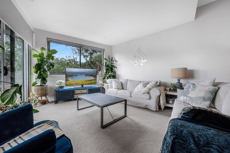 C404/2 Rowe Drive, POTTS HILL, NSW 2143