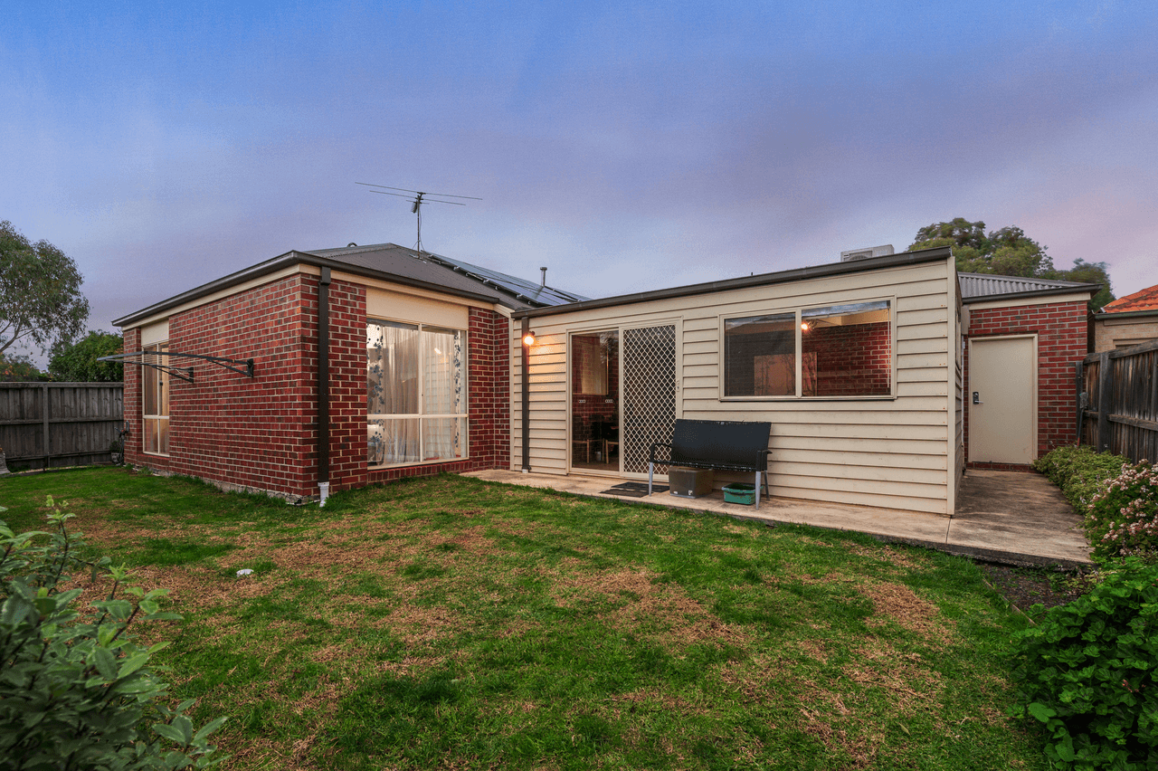 17 Nighthawk Boulevard, SOUTH MORANG, VIC 3752