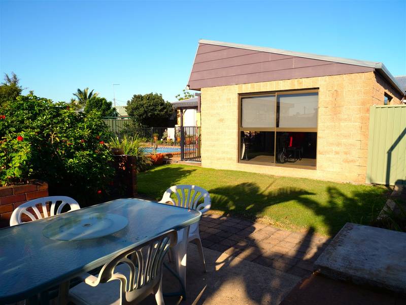 50 Gaffel Street, SVENSSON HEIGHTS, QLD 4670