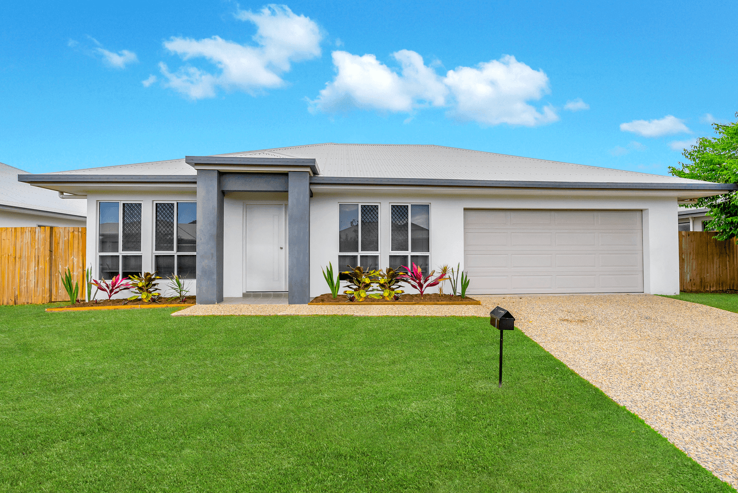 8 Totley Chase, Trinity Park, QLD 4879