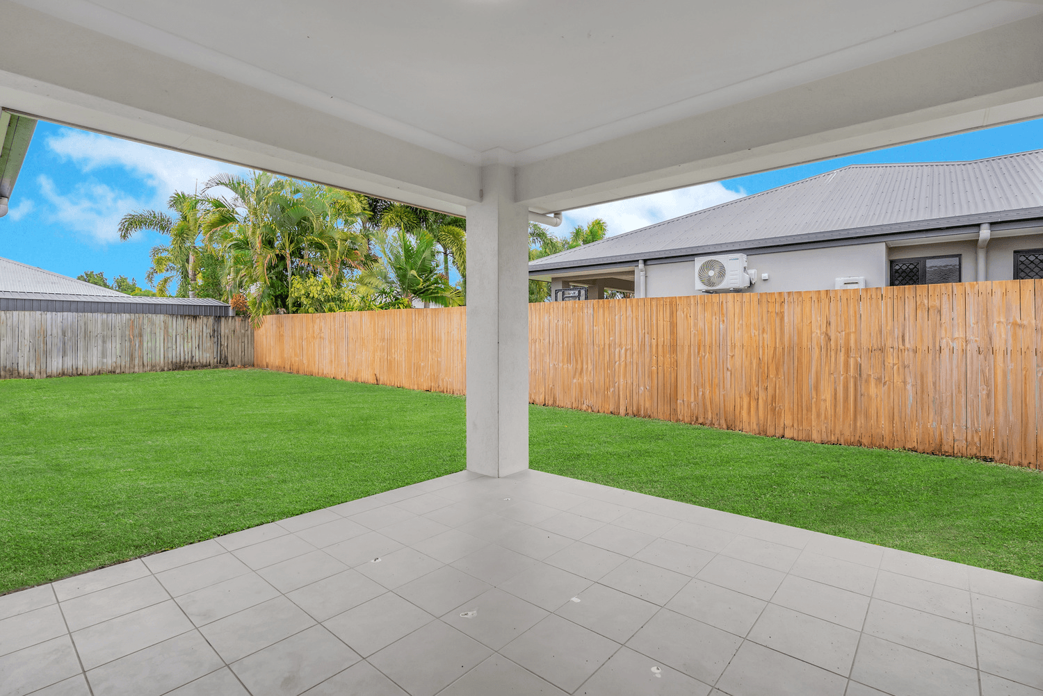 8 Totley Chase, Trinity Park, QLD 4879