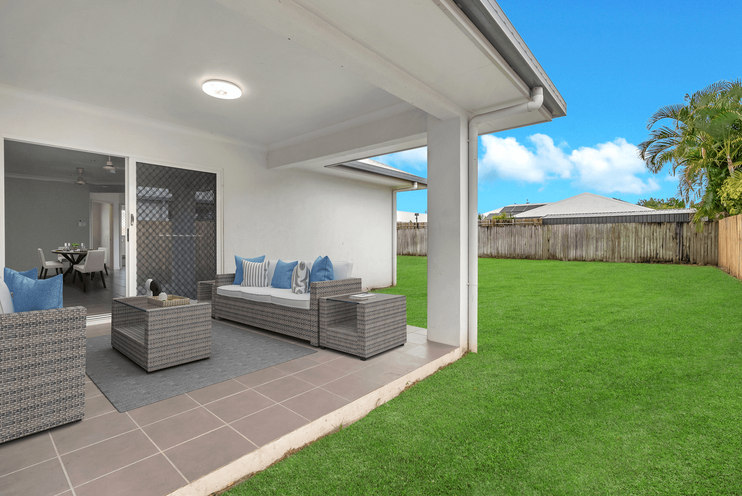 8 Totley Chase, Trinity Park, QLD 4879