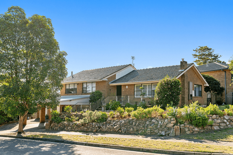 16 Vardon Road, Fern Bay, NSW 2295