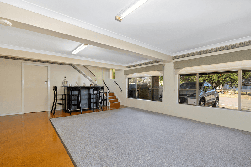 16 Vardon Road, Fern Bay, NSW 2295