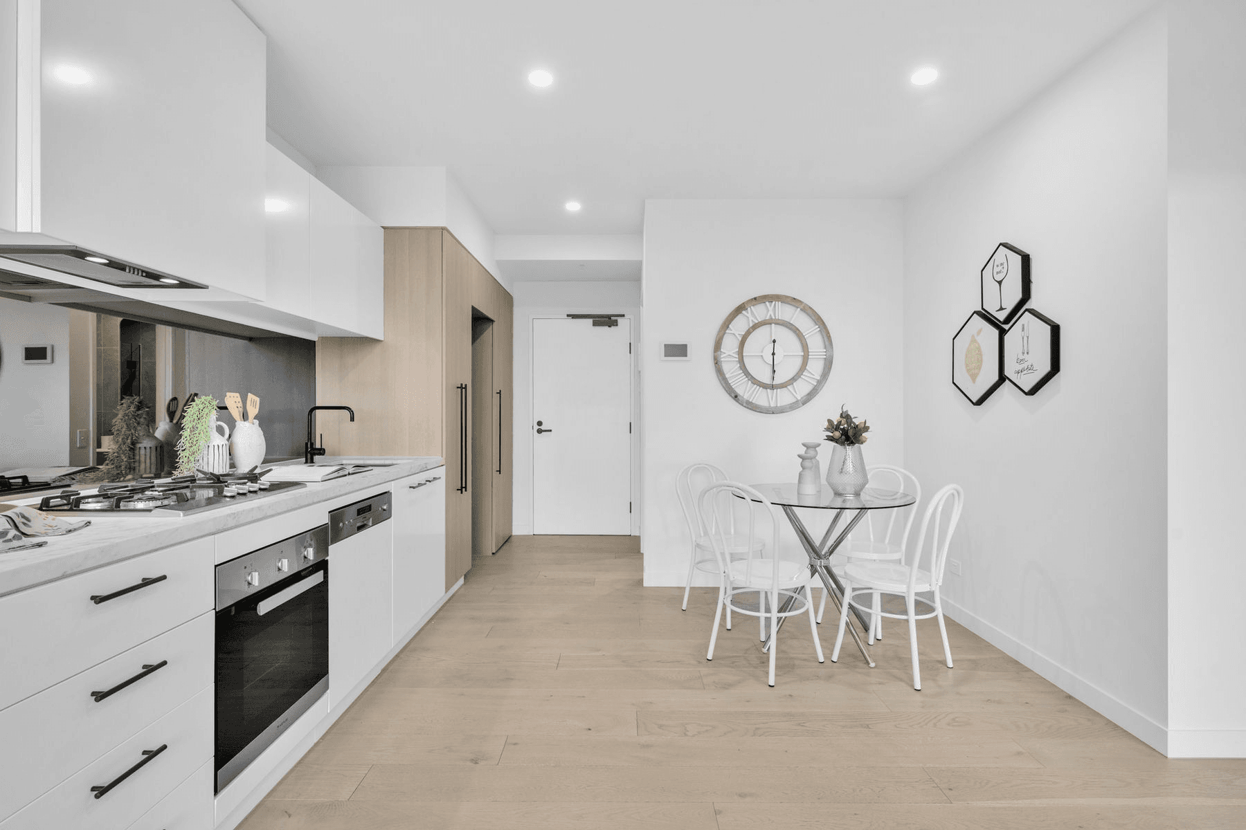 1206/2 Connam Avenue, Clayton, VIC 3168