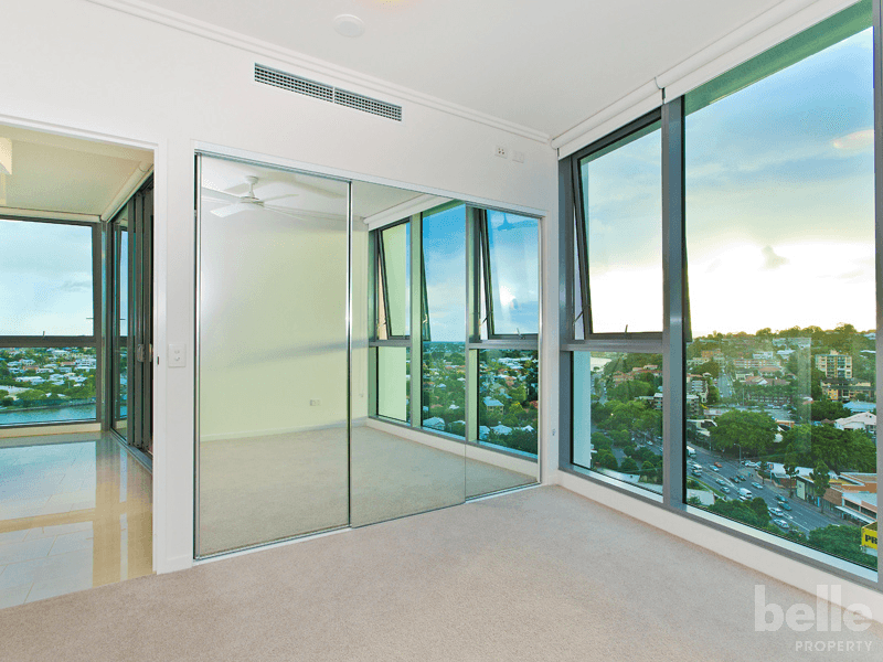 11708/8 Harbour Road, Hamilton, QLD 4007