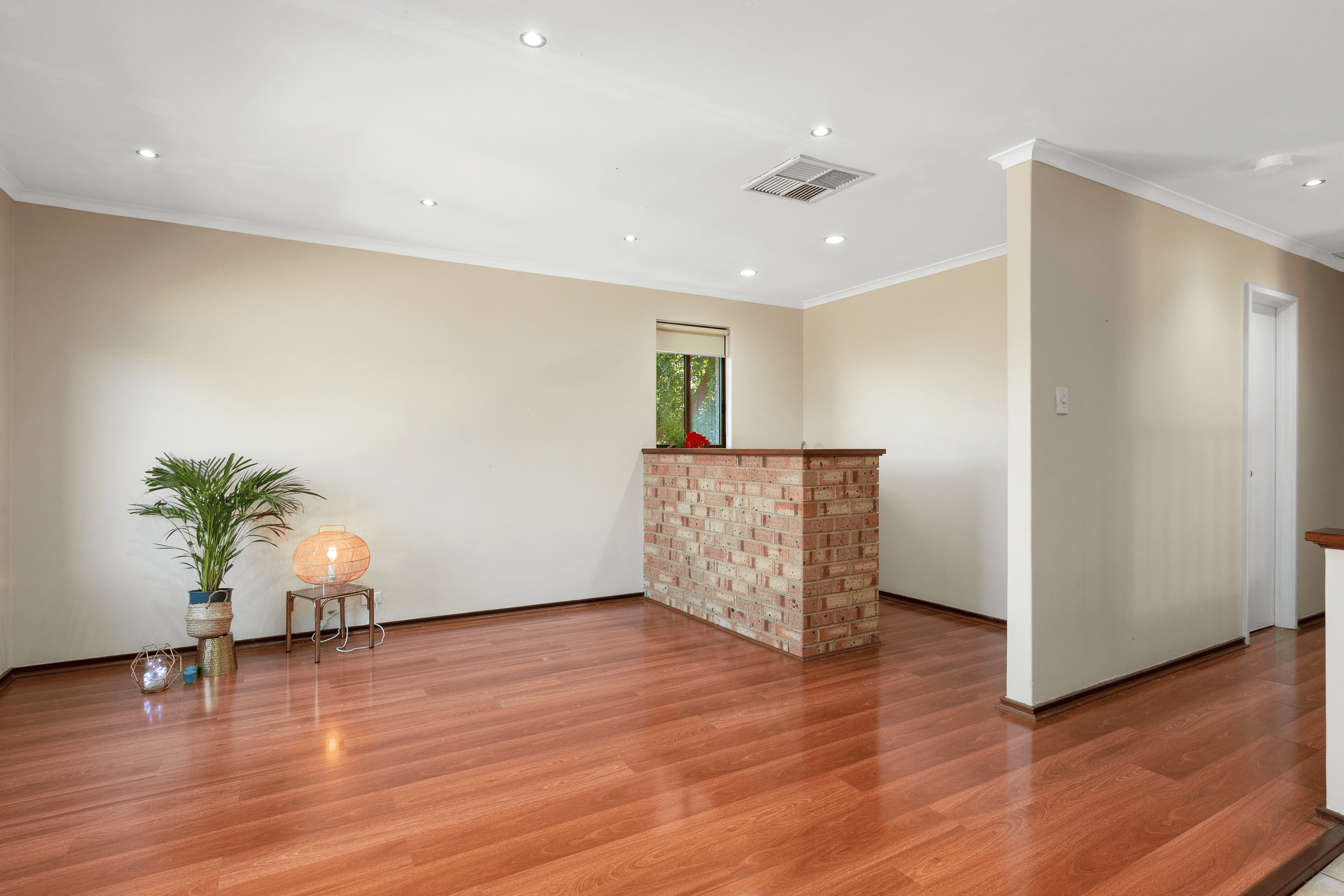 2 Aurora Grove, WILLETTON, WA 6155