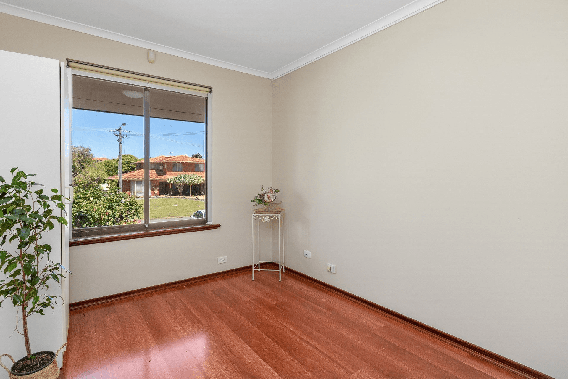 2 Aurora Grove, WILLETTON, WA 6155