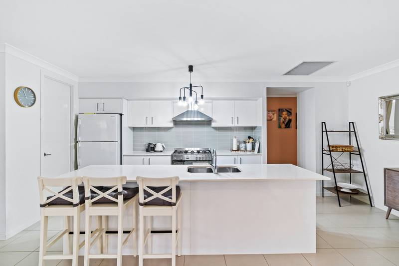 68 Civic Way, ORAN PARK, NSW 2570