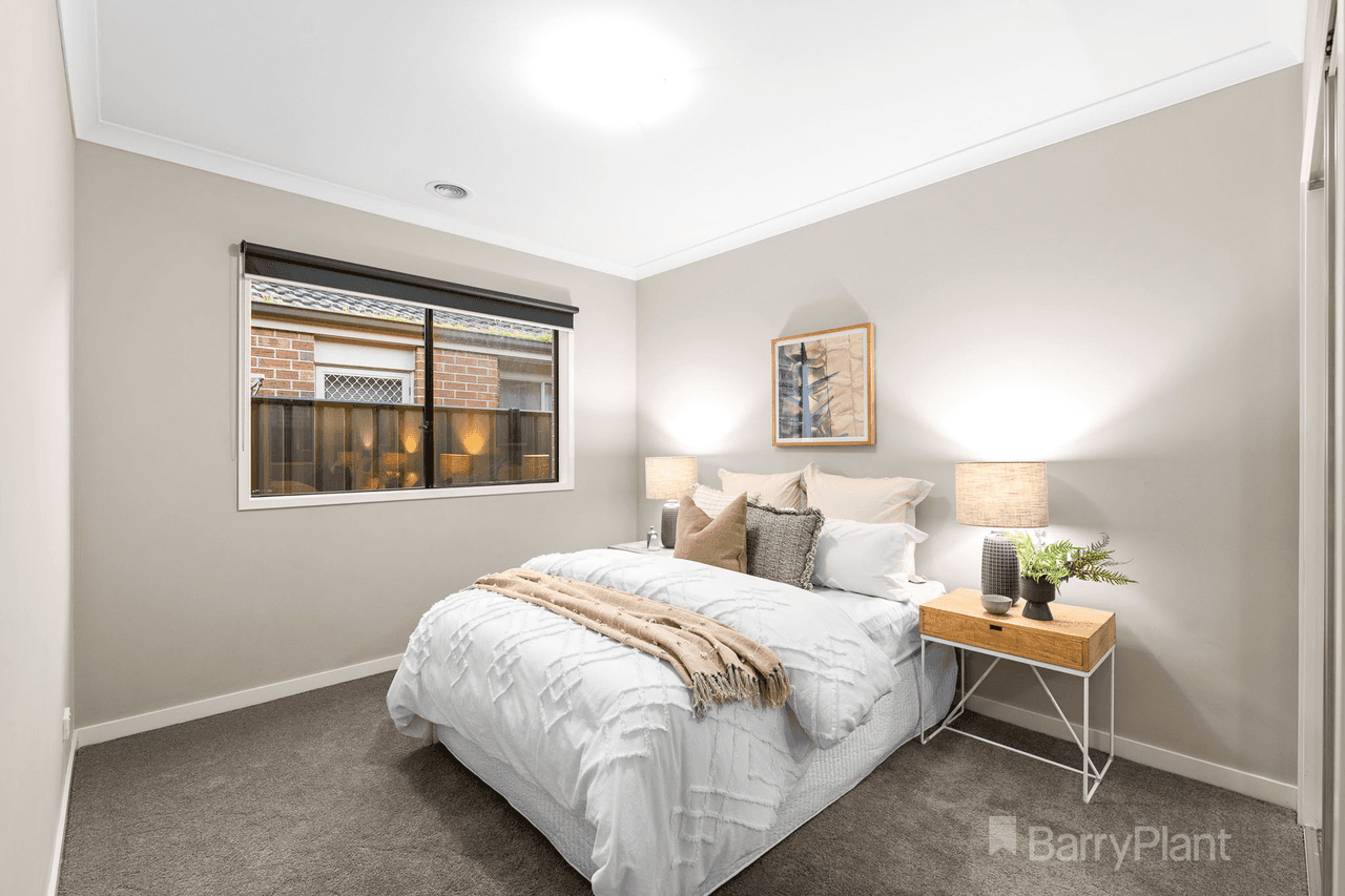 5 Gidran Way, Clyde North, VIC 3978