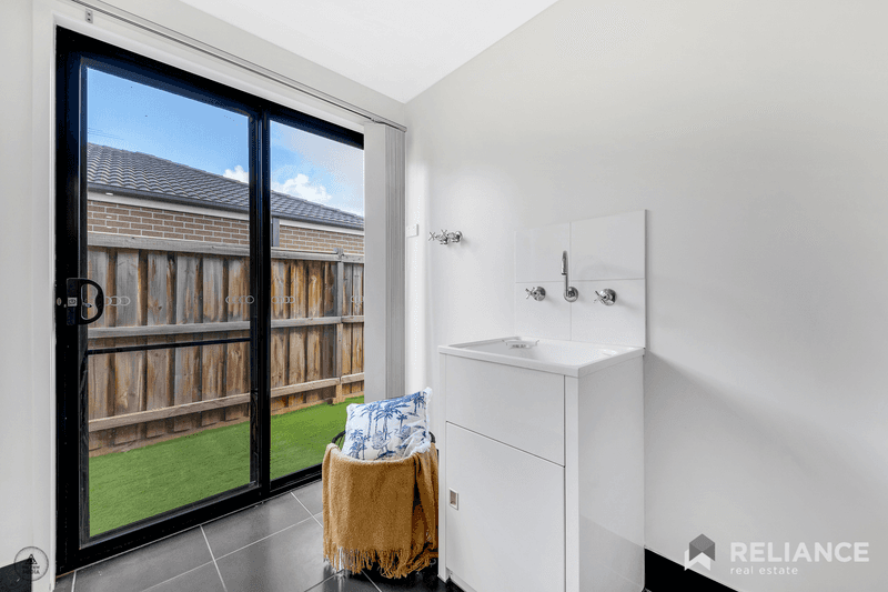 16 Runlet Drive, Point Cook, VIC 3030