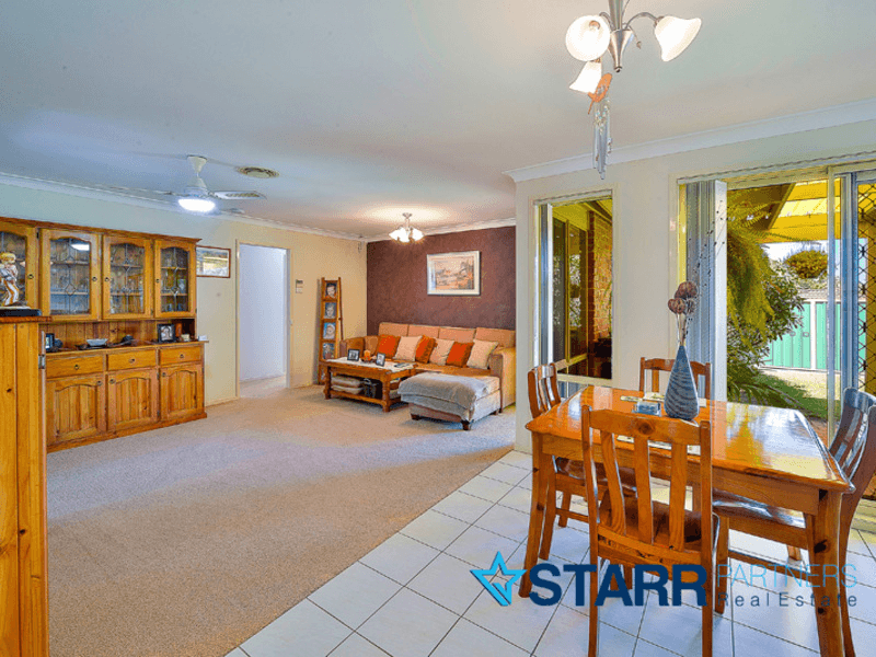 3 Seine Place, KEARNS, NSW 2558