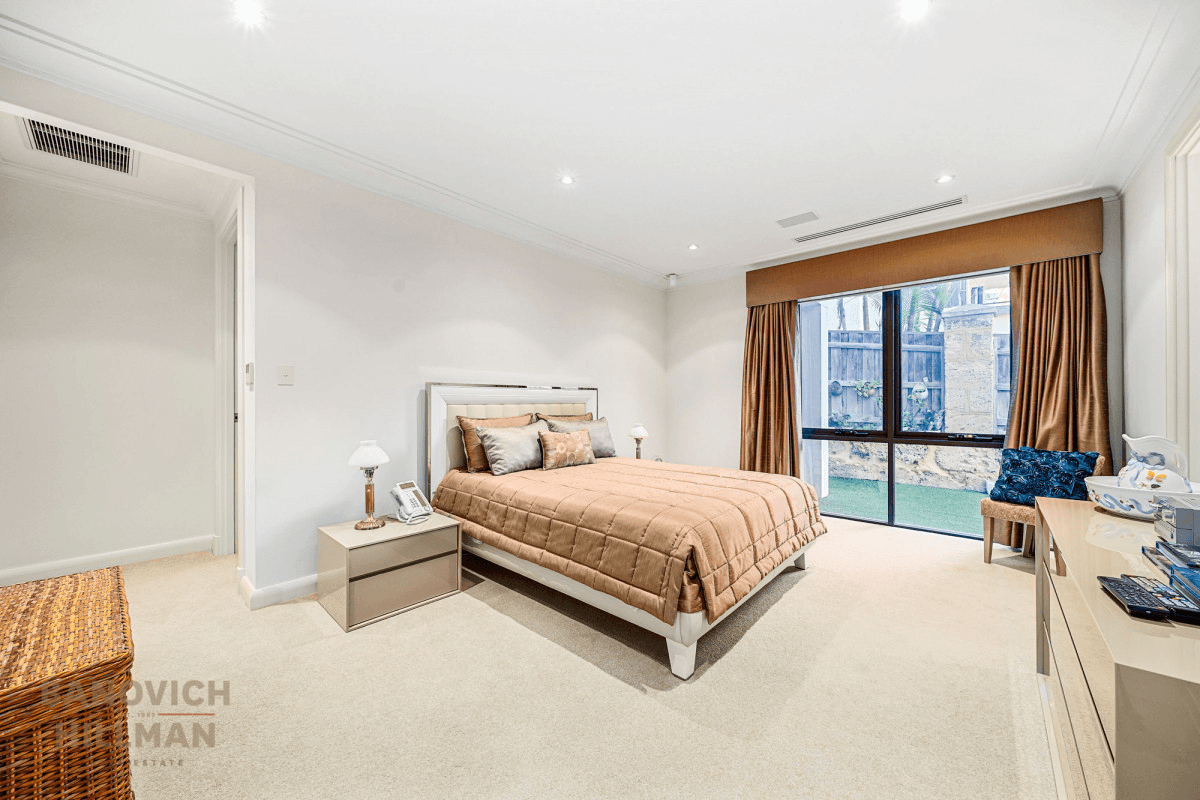 6 Fraser Road, Applecross, WA 6153