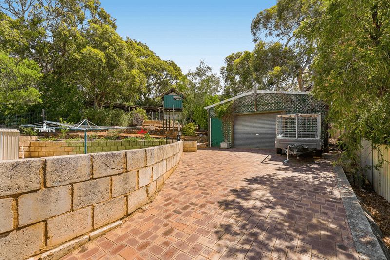 11 Dale Street, Mount Nasura, WA 6112