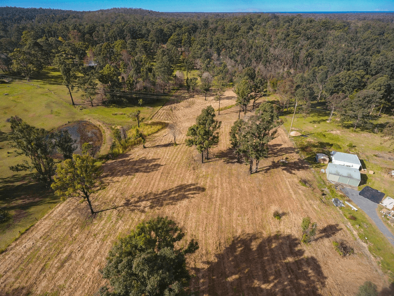 11 Kiwarrak Drive, RAINBOW FLAT, NSW 2430