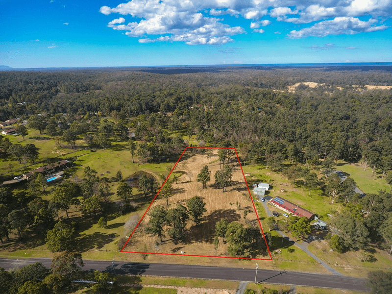 11 Kiwarrak Drive, RAINBOW FLAT, NSW 2430