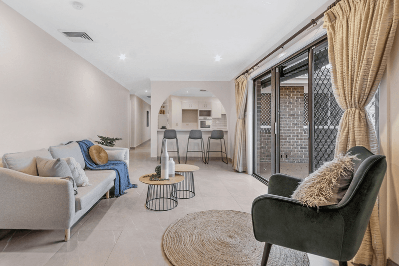 40 Leichhardt Cr, SYLVANIA, NSW 2224