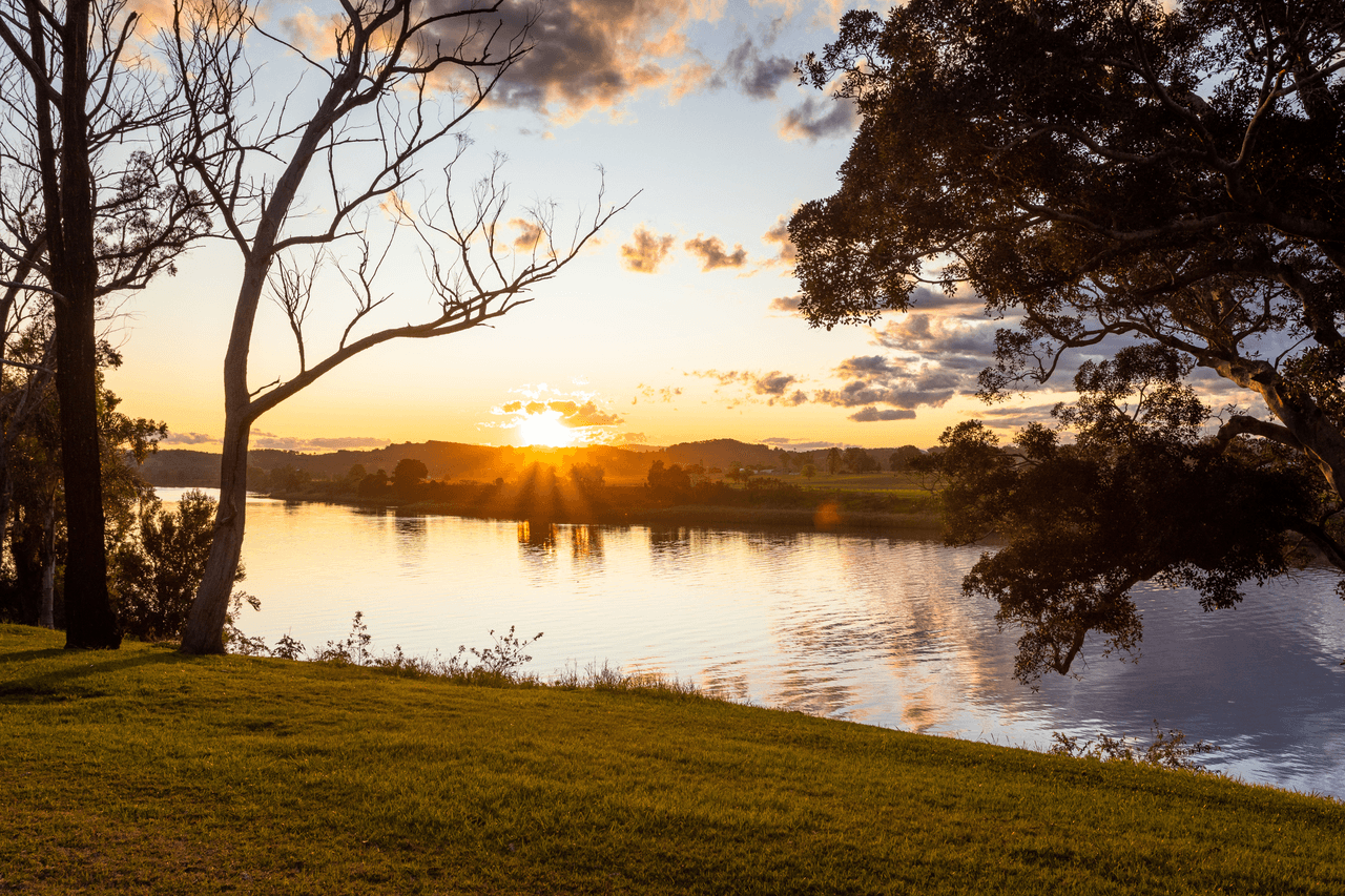 23 John Armstrong Close, TAREE, NSW 2430