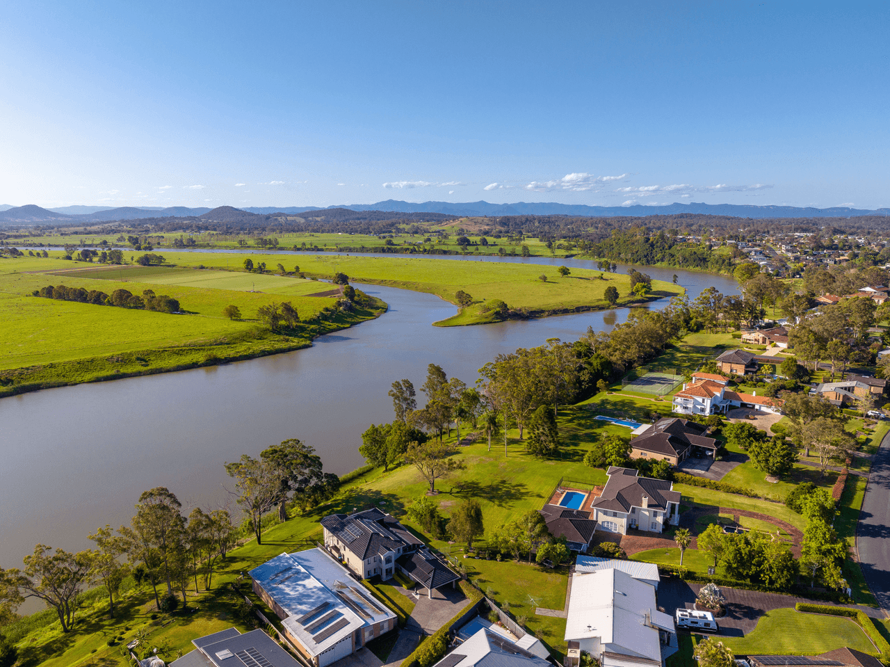 23 John Armstrong Close, TAREE, NSW 2430