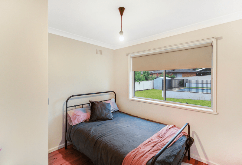 79 Leavenworth Drive, Mount Austin, NSW 2650