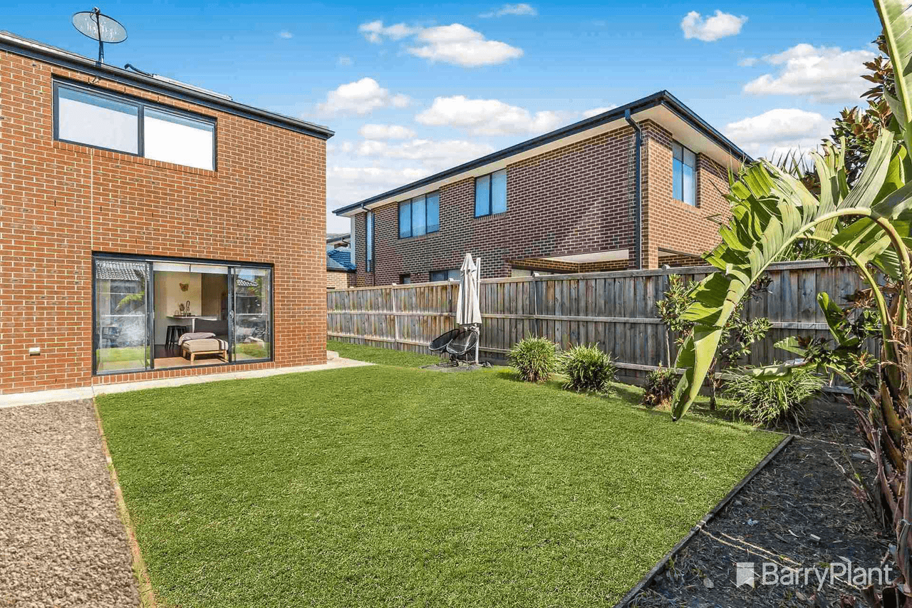 10 Solsbury Crescent, Keysborough, VIC 3173