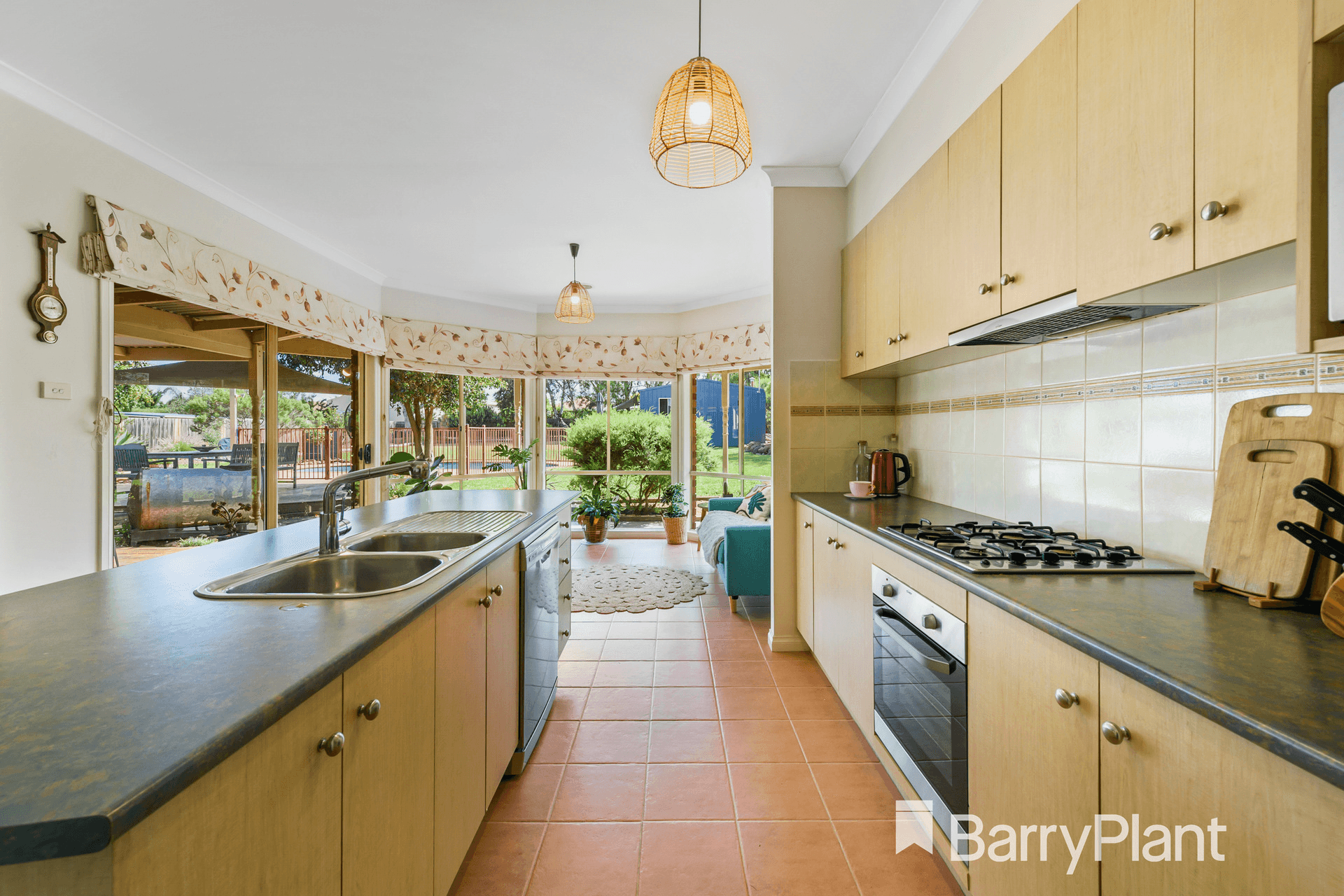 8 Sugarloaf Bend, Brookfield, VIC 3338