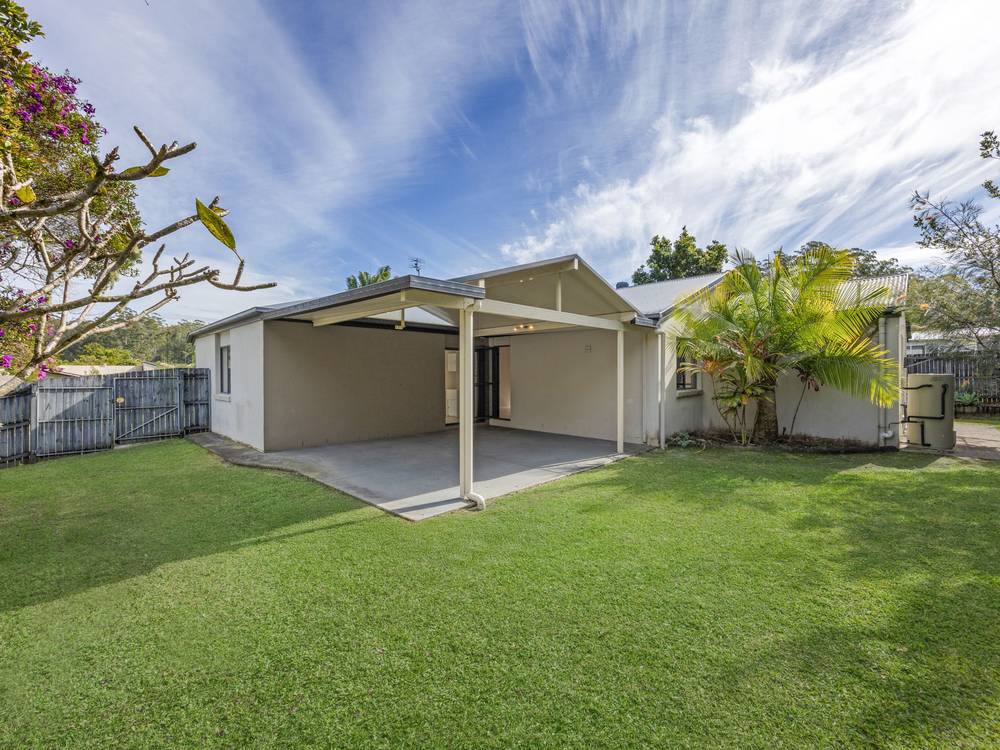 35 Tiverton Place, LANDSBOROUGH, QLD 4550