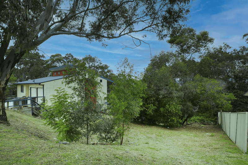 49 The Ridgeway, BOLTON POINT, NSW 2283