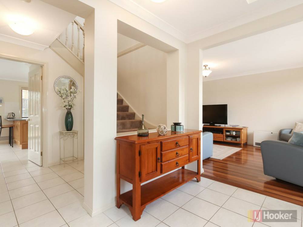 26 Blackbutt Cres, GREYSTANES, NSW 2145