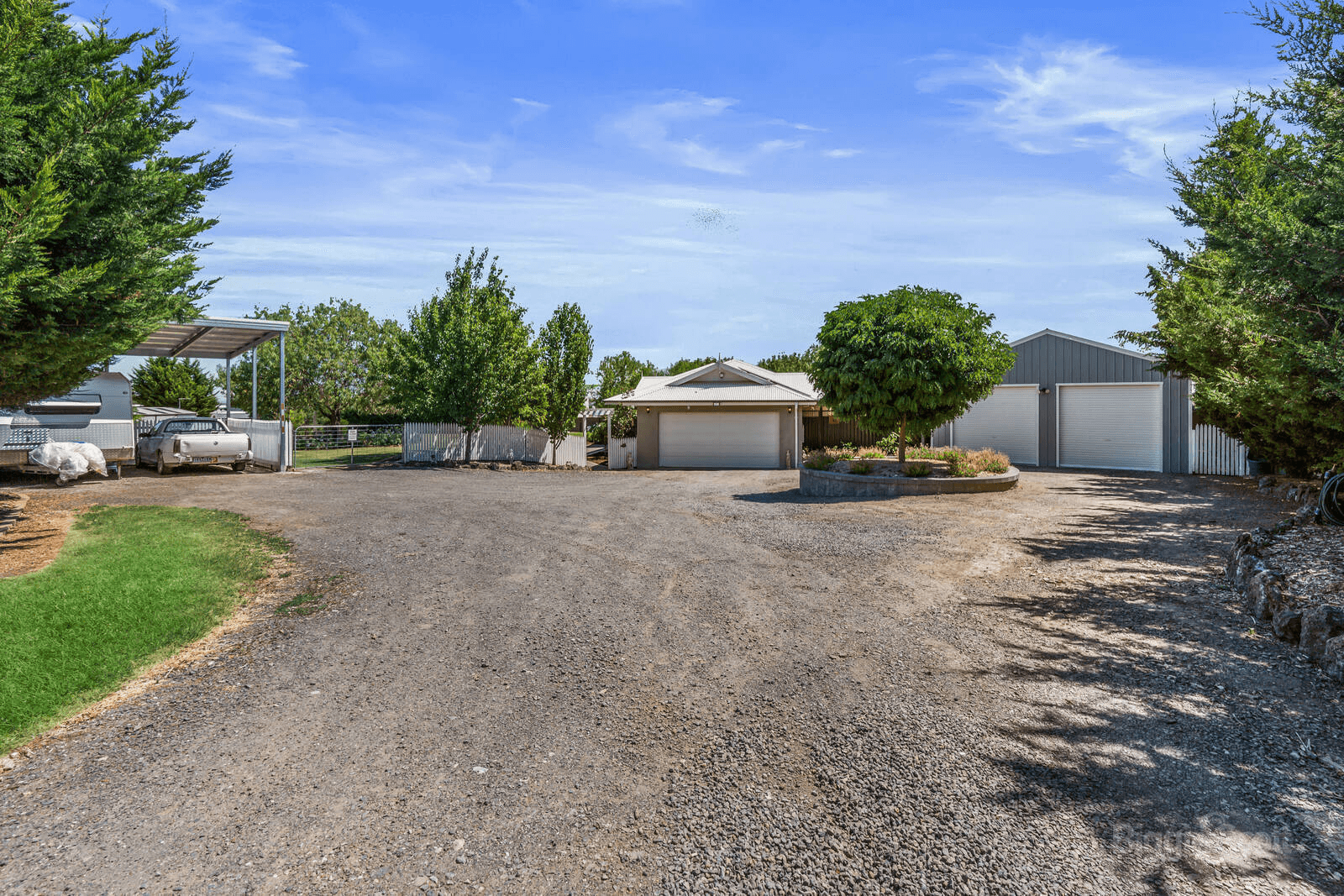 36 Pinehill Drive, PAKENHAM, VIC 3810