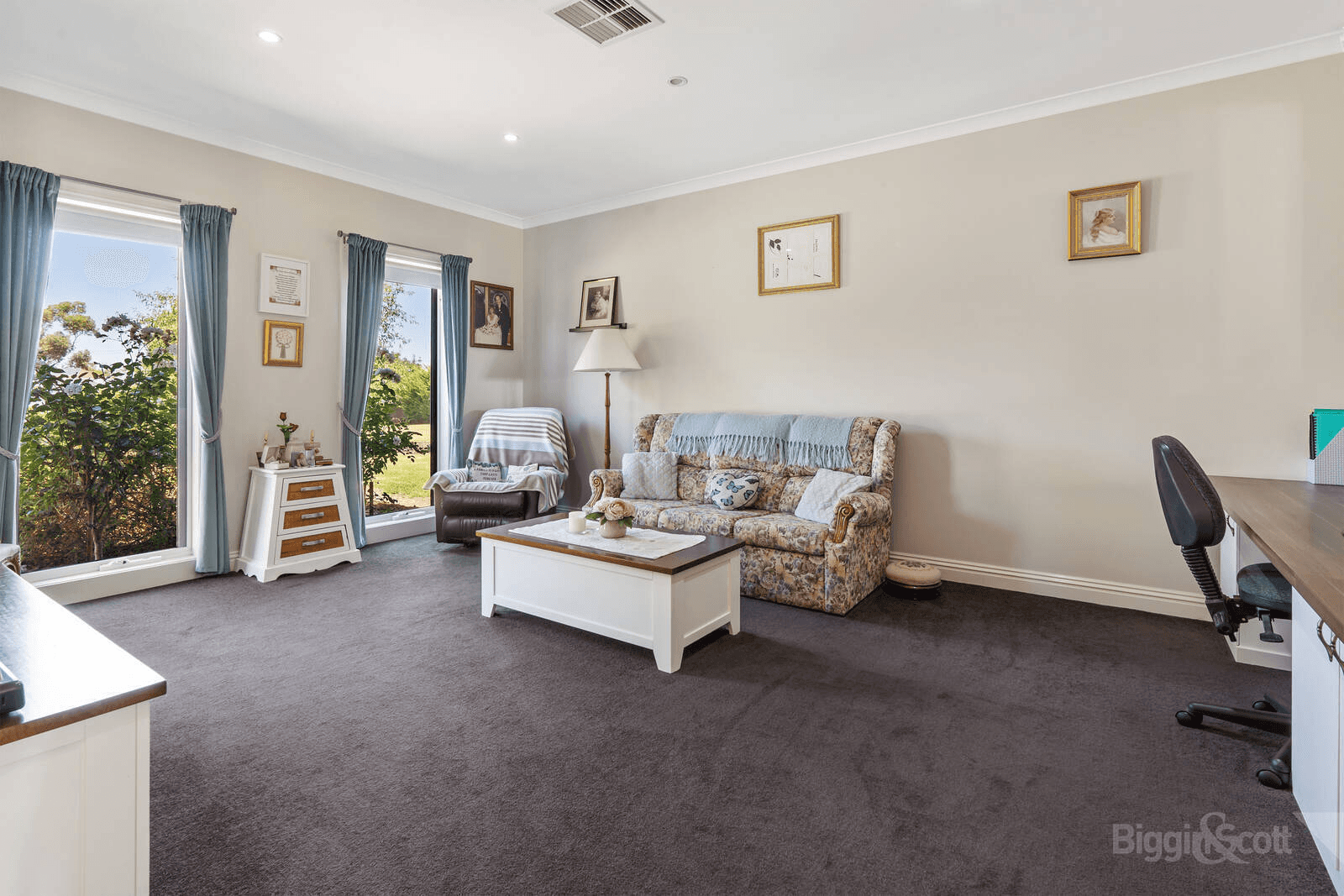 36 Pinehill Drive, PAKENHAM, VIC 3810