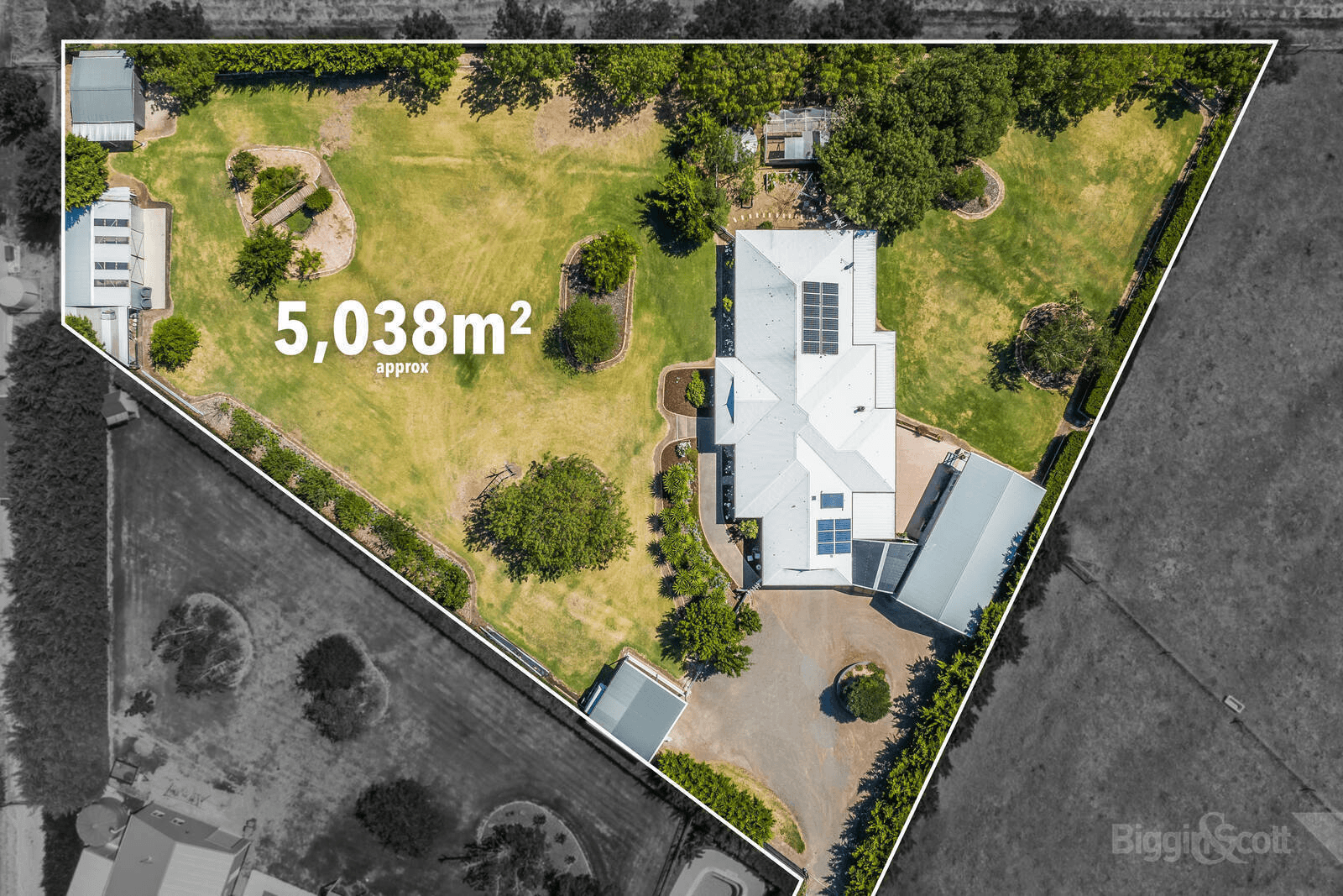 36 Pinehill Drive, PAKENHAM, VIC 3810