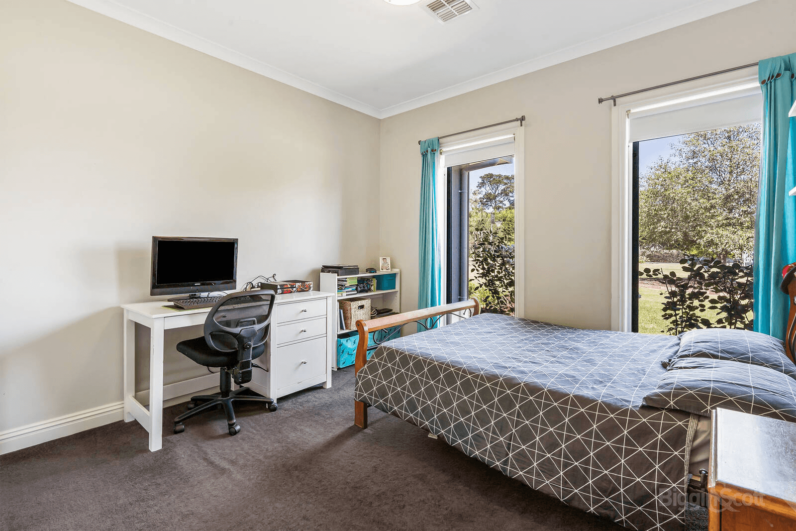 36 Pinehill Drive, PAKENHAM, VIC 3810