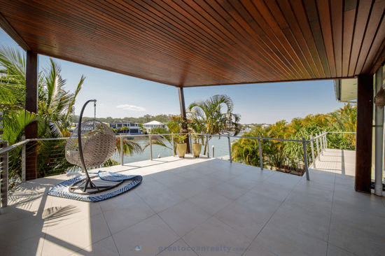 34 Buccaneer Way, COOMERA WATERS, QLD 4209