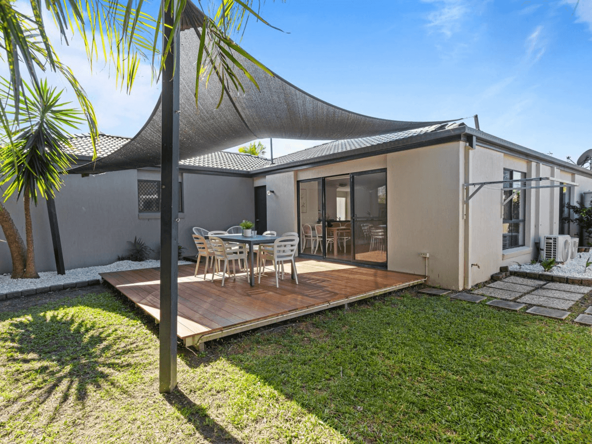 1/7 St Lucia Court, VARSITY LAKES, QLD 4227