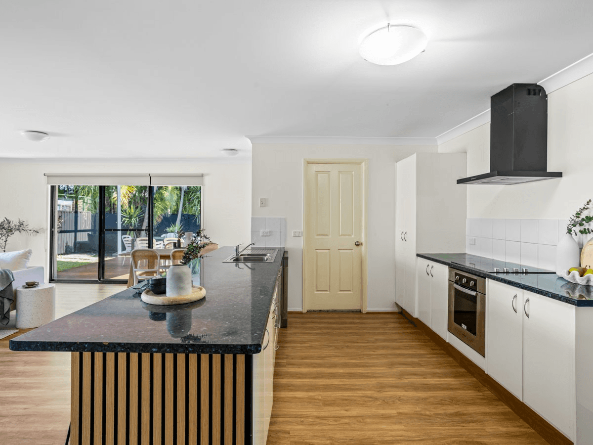 1/7 St Lucia Court, VARSITY LAKES, QLD 4227