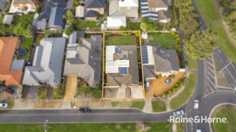 4 Collins Street, TAYLORS HILL, VIC 3037