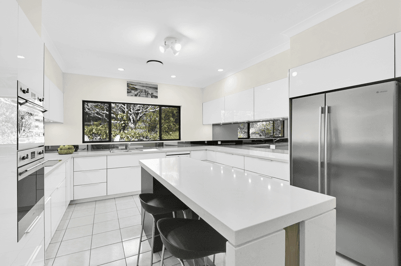 5 Corella Avenue, SAMFORD VALLEY, QLD 4520