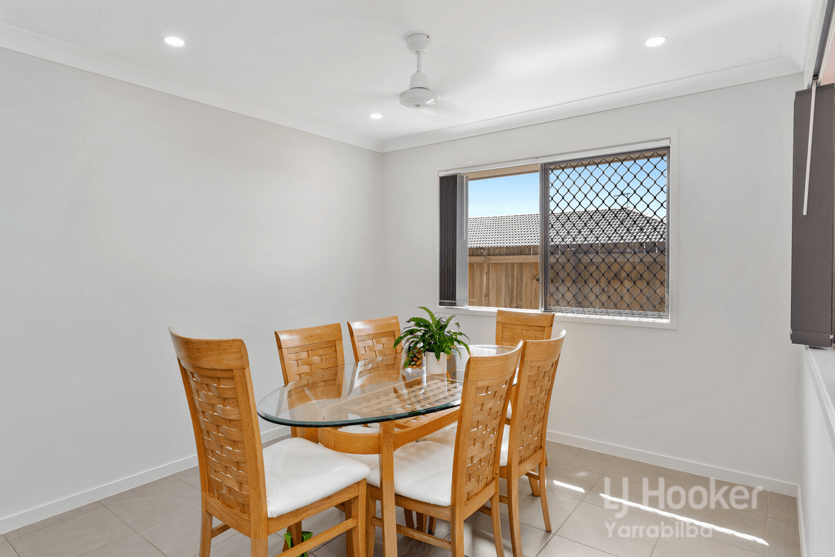 8 Splendour Circuit, YARRABILBA, QLD 4207