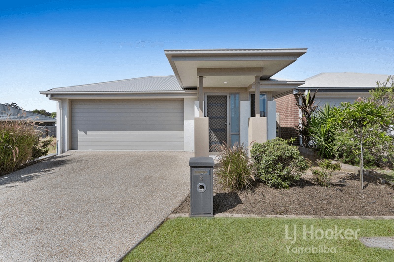 8 Splendour Circuit, YARRABILBA, QLD 4207