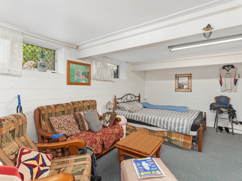 14 Reserve Street, Burleigh Heads, QLD 4220