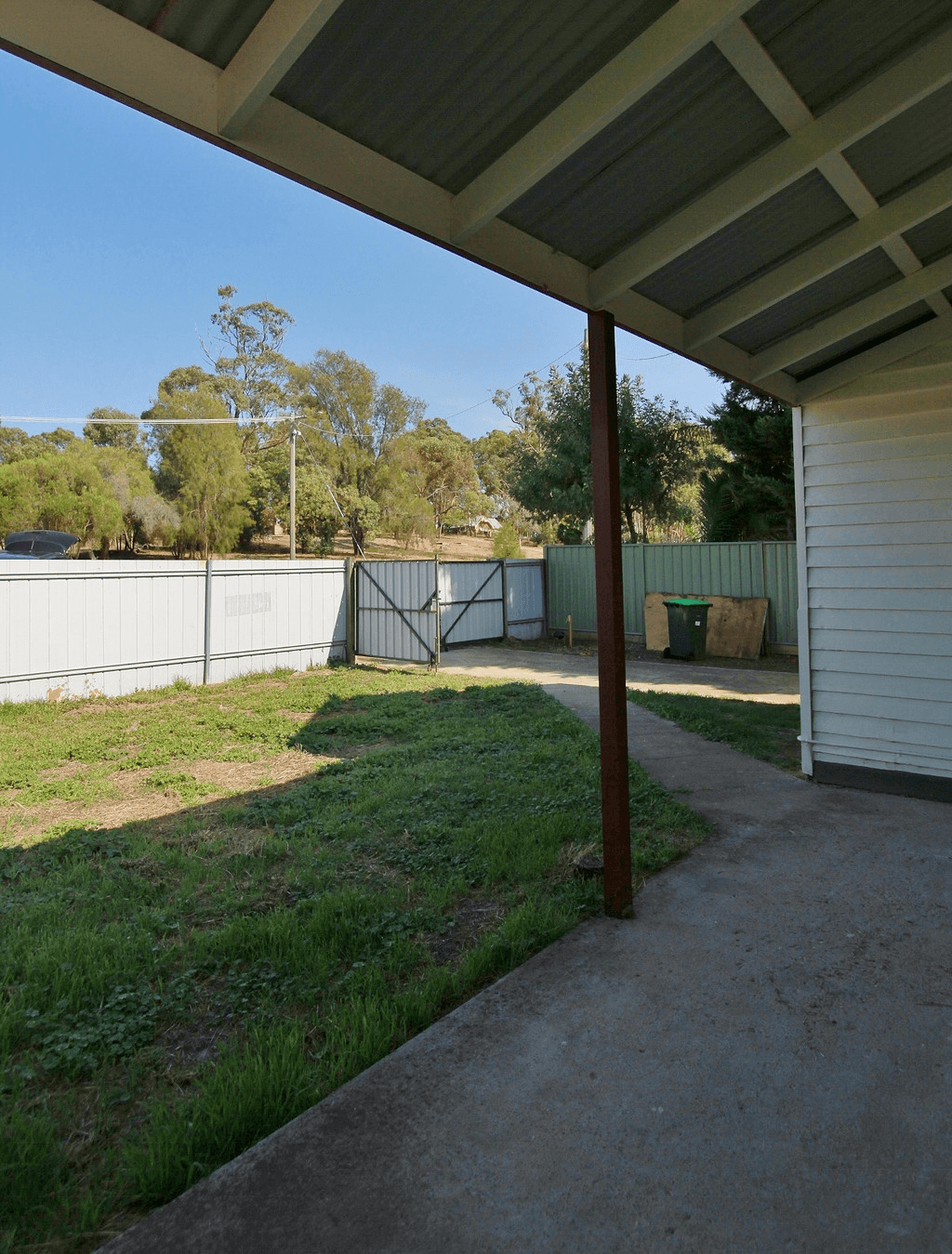 4 Camp St, HEATHCOTE, VIC 3523