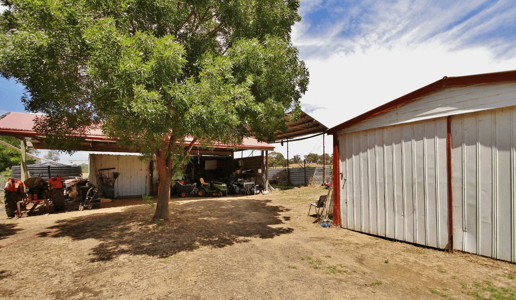 24 Old Heathcote Road, HEATHCOTE, VIC 3523